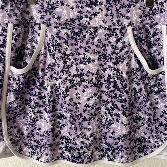 PGA Tour Woman’s Golf Skorts Size Medium - Picture 2 of 7